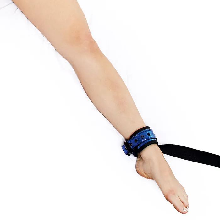 XGen WhipSmart Bed Restraint Kit in Blue Vibrators